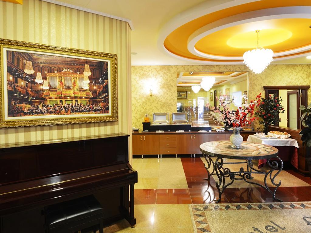 Hotel Austria Tiranë Eksteriør bilde