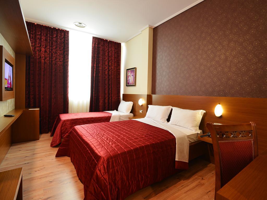 Hotel Austria Tiranë Eksteriør bilde